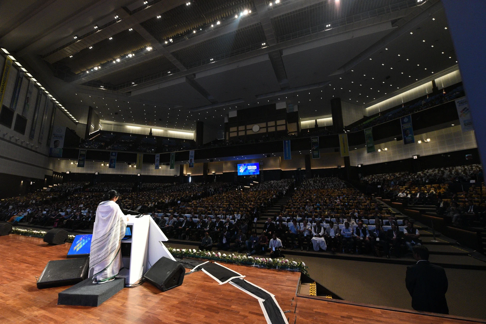 The Chief Minister addressing a packed auditorium at the Bengal Global Business Summit 2019