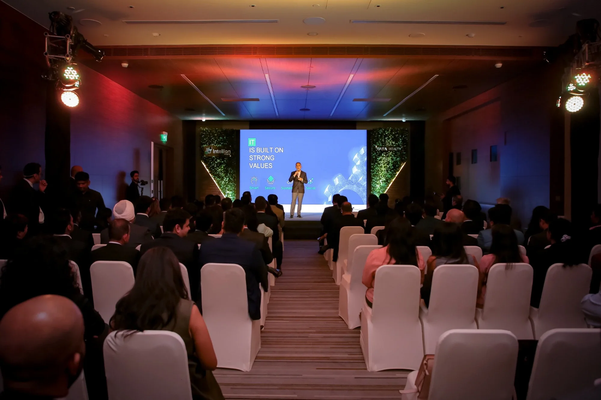 Keynote address at the IPC Networking Evening ballroom — 'IT is built on strong values'