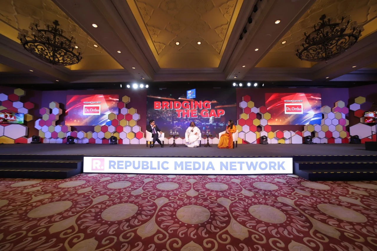 Bridging the Gap session on the Republic Summit ballroom stage with Sri Sri Ravi Shankar